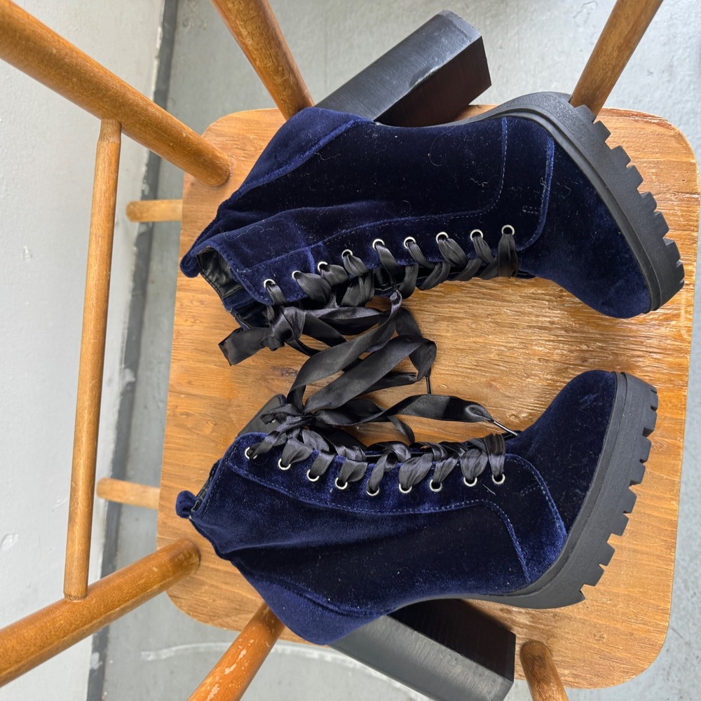Steve Madden Laurie Navy Blue Velvet Platform Lace Up Block Heel Ankle Boot 8.5M - Picture 9 of 15